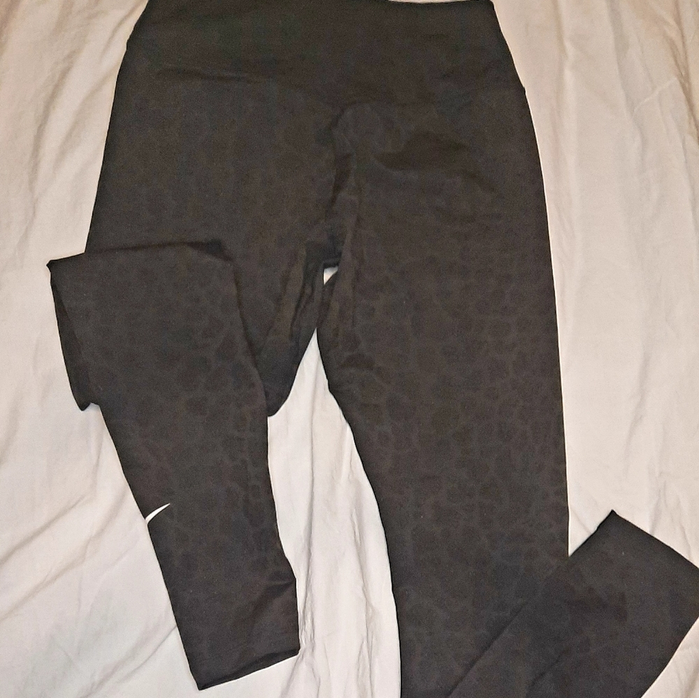 Nike leggings